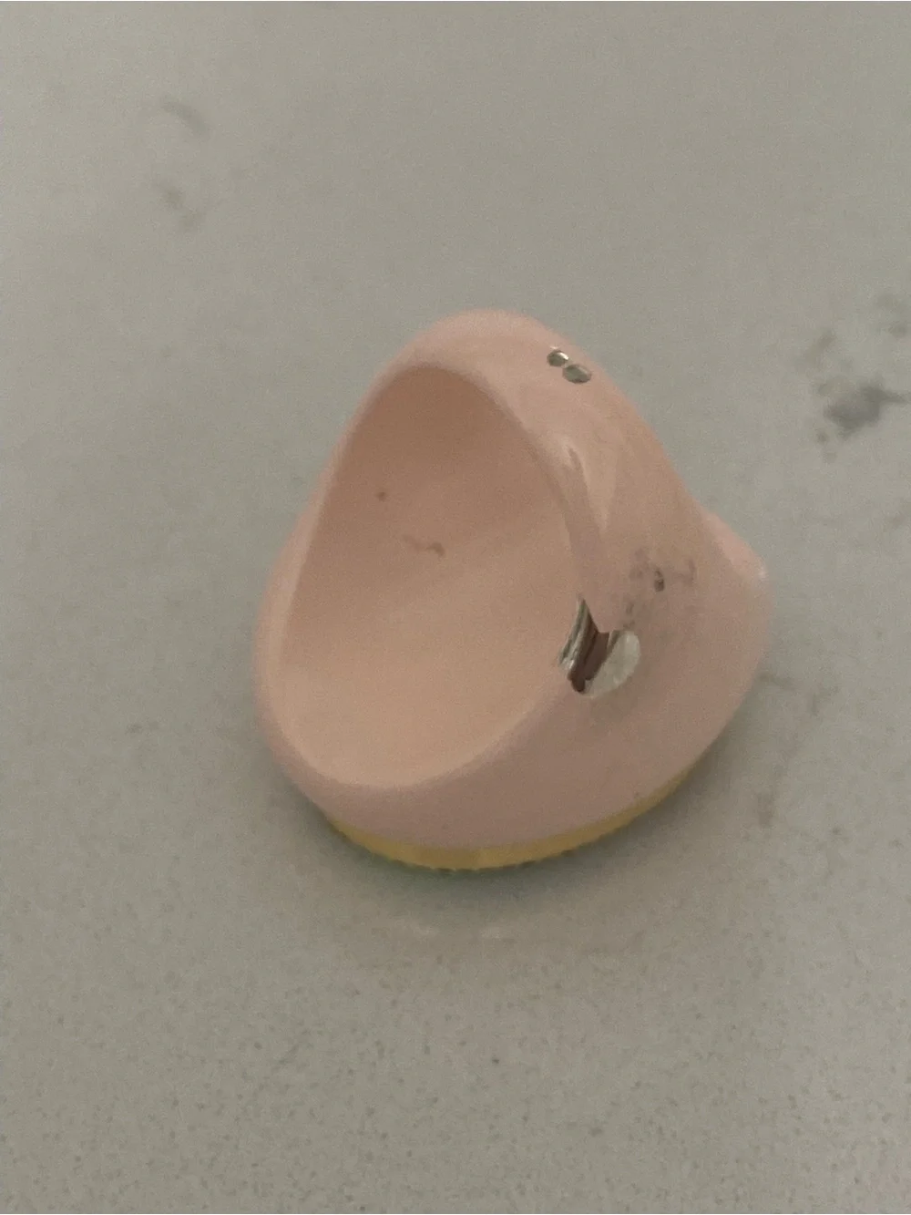 Kurt Geiger Oval Stone Cocktail Ring Pink Enamel Size 9